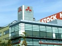 Mitsubishi Işıklı Çatı Reklamı